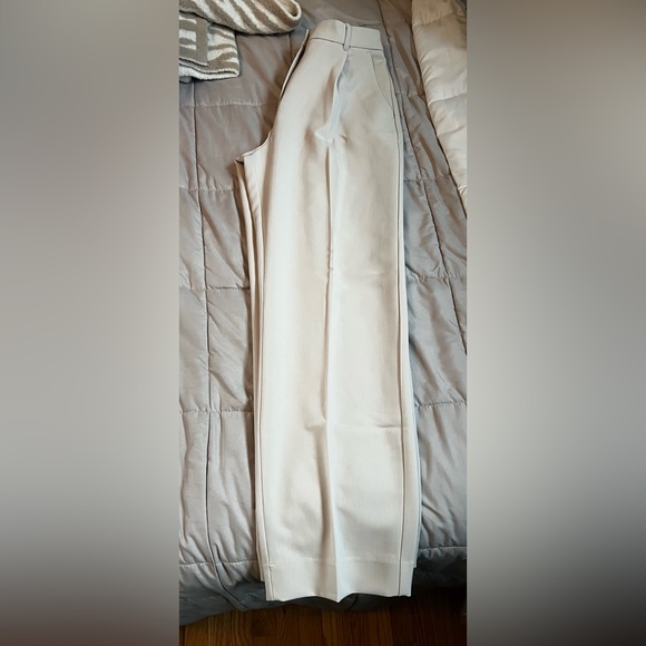 Abercrombie Tailored Relaxed Straight Pant - Picture 5 of 6